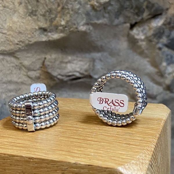 1. Ring knitted balls silver grey BRASS Workshop 24an51