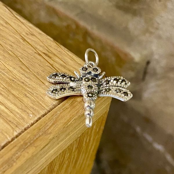 3. Pendente "libellula" grigio argento BRASS Workshop 24pe10