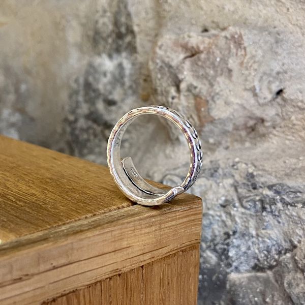 1. Small contrary band ring silver grey BRASS Workshop 24an61
