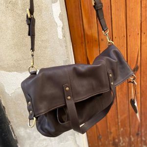 2. Double handle shopping bag dark brown