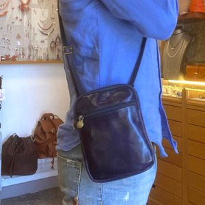1. Small shoulder strap blue BRASS Workshop ta-030