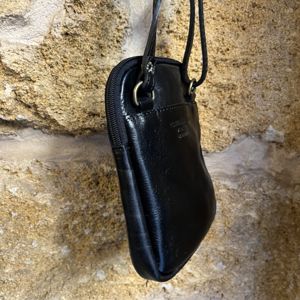 4. Tracolla piccola Nero