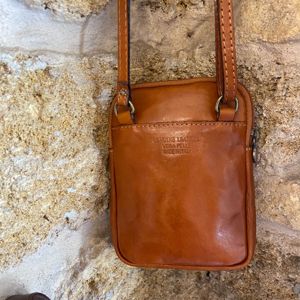 4. Small shoulder strap brown BRASS Workshop ta-030