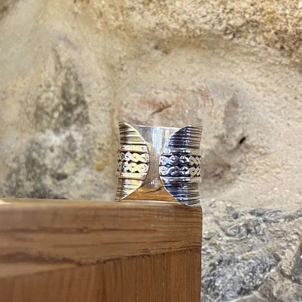 2. Striped band ring silver grey BRASS Workshop 24an70