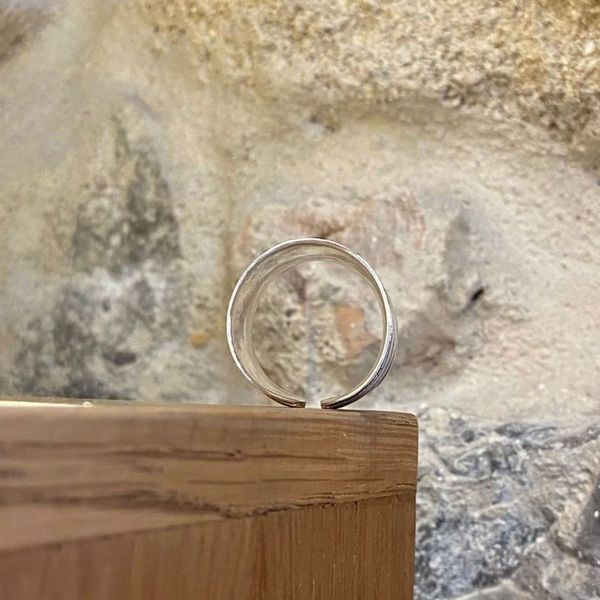 3. Striped band ring silver grey BRASS Workshop 24an70