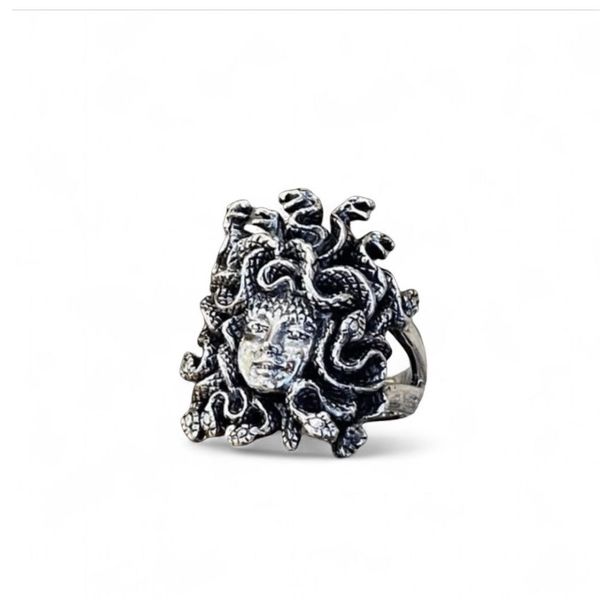 4. Medusa ring silver grey BRASS Workshop anmed1