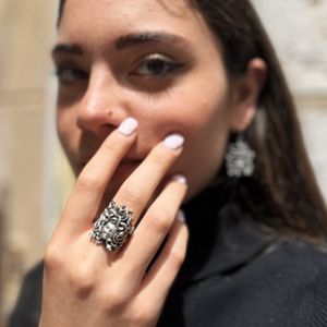 3. Medusa ring silver grey