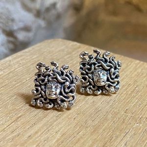 2. Medusa small earrings silver grey BRASS Workshop ormed1
