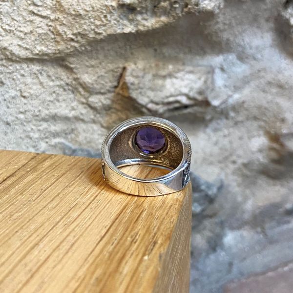 2. Round stone ring purple BRASS Workshop 24an73
