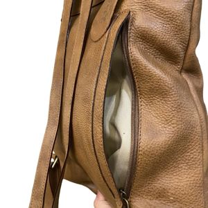 3. Backpack 841 brown