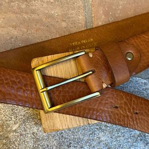 1. Cintura cuoio fibbia oro marrone