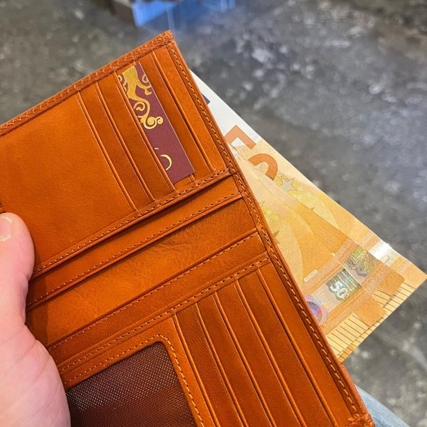 1. Medium document and card holder Leather BRASS Workshop p8114