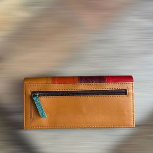 2. R7 Wallet brown