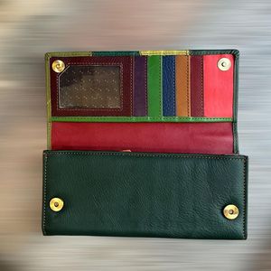 3. Portafogli R7 verde