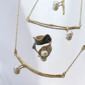 3. Tale ring gold