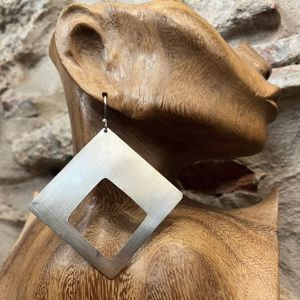Orecchini pendenti quadri grigio argento BRASS Workshop