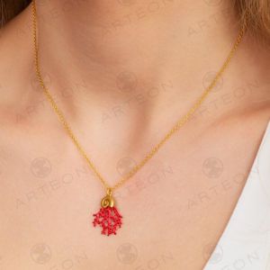 3. Enamelled coral branch chain necklace gold