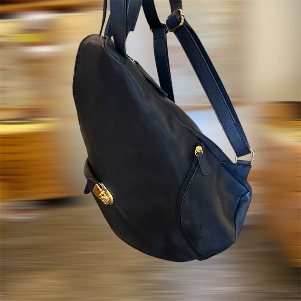 2. Backpack with flap closure Blue BRASS Workshop z885