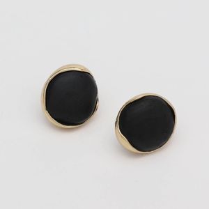 3. Orecchini Bacio nero