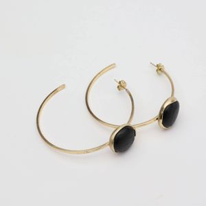 2. Orecchini cerchi Stonekiss nero