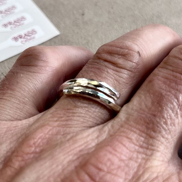 3. Hammered ring silver grey BRASS Workshop 25an14