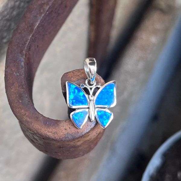 2. Farfalla pendente smaltata blu BRASS Workshop 25pe18