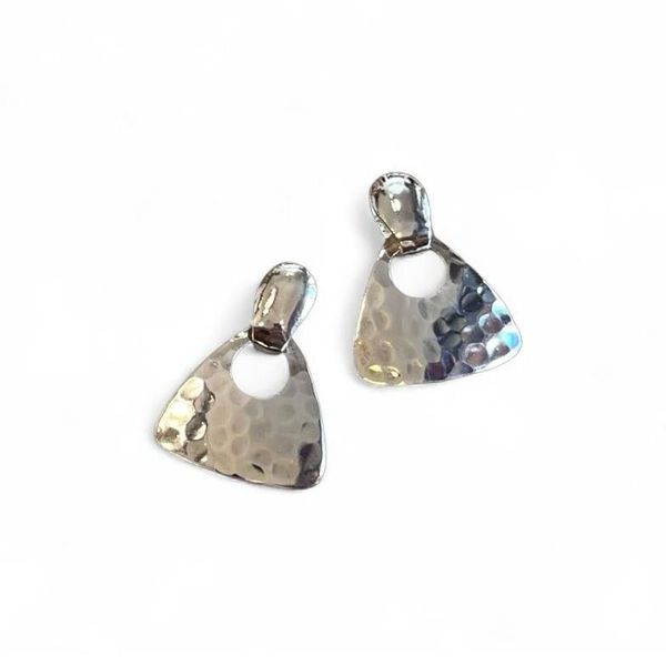 1. Hammered elements earrings silver grey BRASS Workshop 25or26