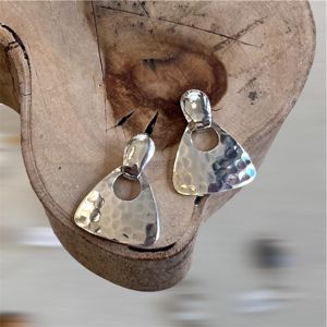 2. Hammered elements earrings silver grey BRASS Workshop 25or26