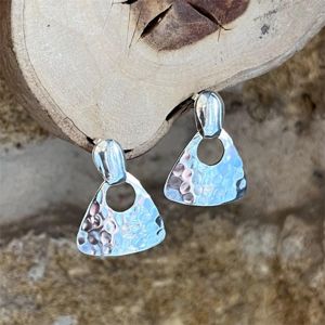 3. Hammered elements earrings silver grey BRASS Workshop 25or26