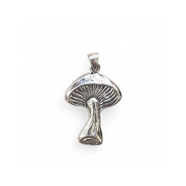 1. Hanging mushroom Silver grey BRASS Workshop 25pe26