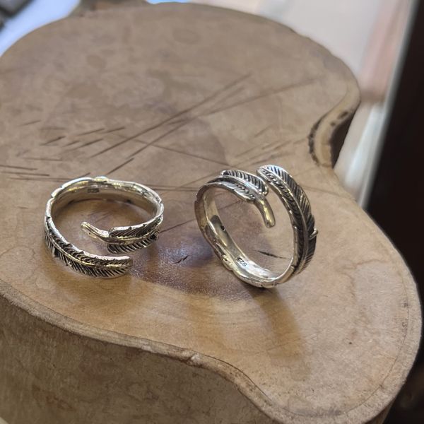 2. Feather ring silver grey BRASS Workshop 25an24
