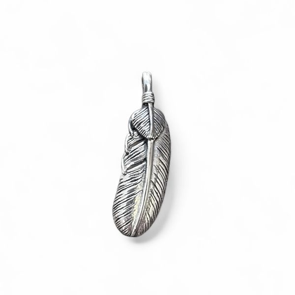 1. Eagle feather silver grey BRASS Workshop 25pe27