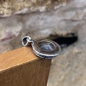 2. Eye Pendant silver grey BRASS Workshop 25pe28