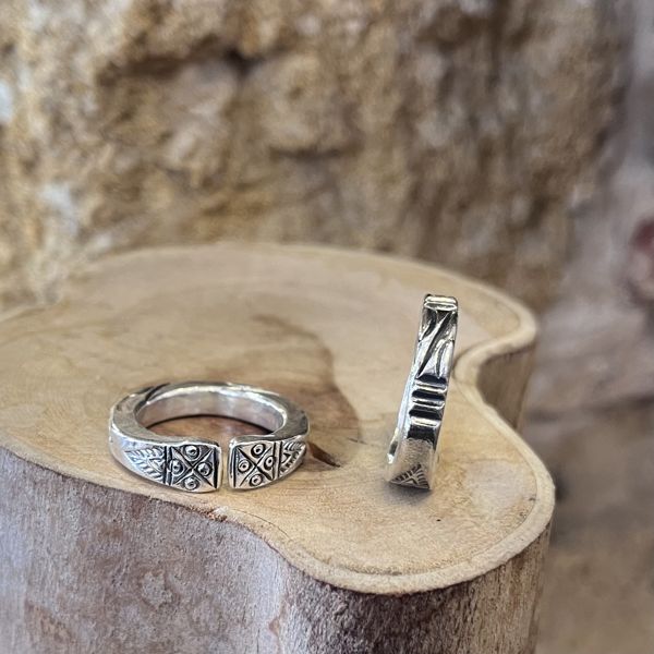 1. Totem Ring silver grey BRASS Workshop 25an26