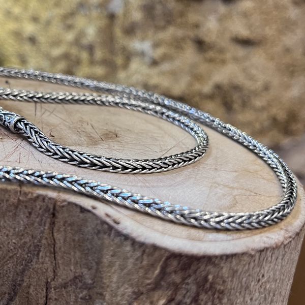 3. Square bezel necklace silver gray BRASS Workshop 25co05