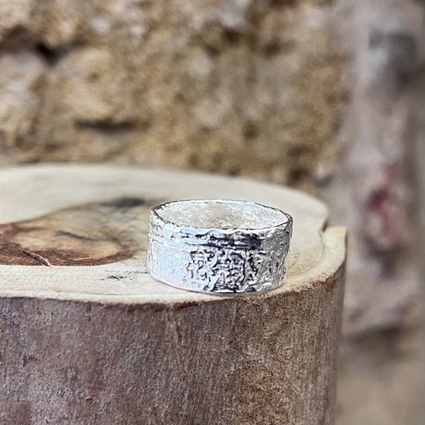 2. Hammered band ring Silver gray BRASS Workshop 25an28