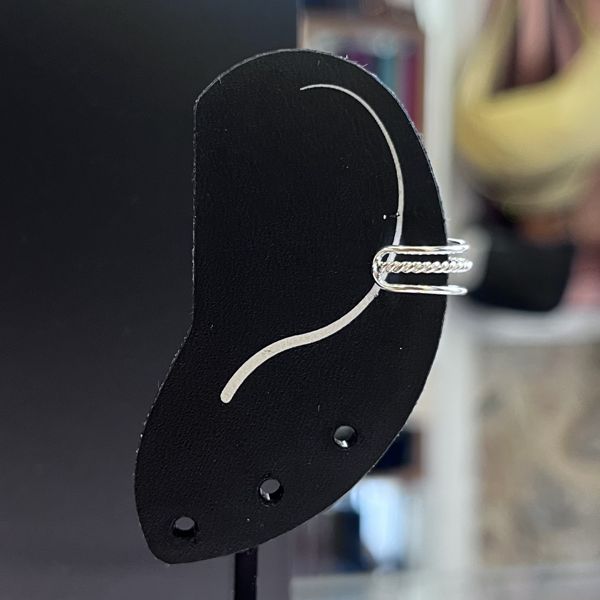 4. Earcuff torchon grigio argento BRASS Workshop ear06