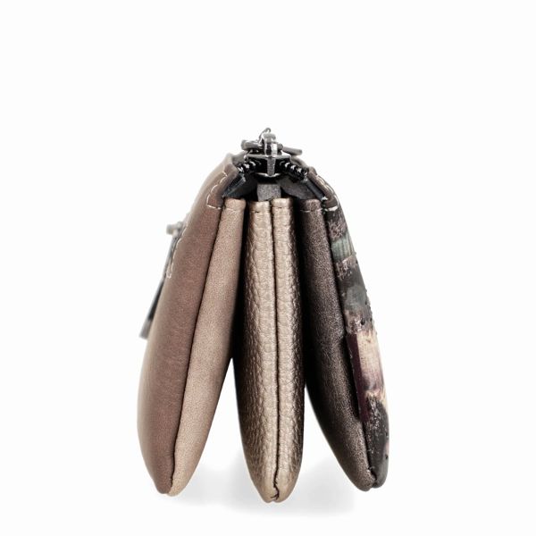 1. 3-compartment coin purse Manifesto beige Anekke 41719-010