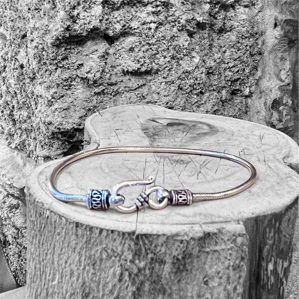 2. Snake bezel bracelet Silver grey BRASS Workshop 25br21