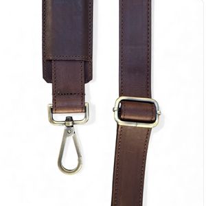 3. Shoulder strap with padding Dark brown