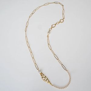 1. Swoon chanel necklace gold