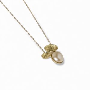 3. Sila necklace gold
