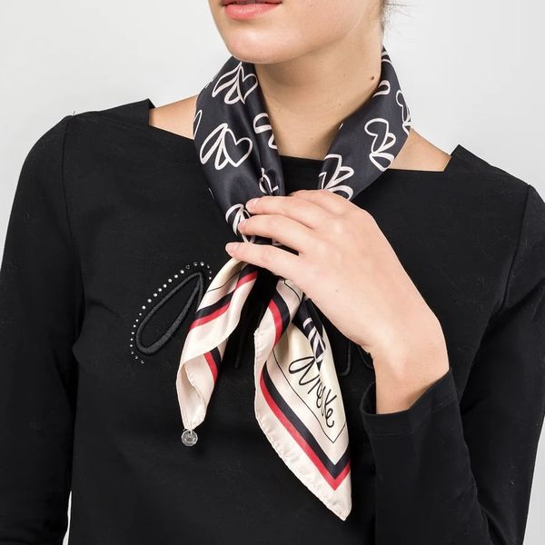 3. Square heart scarf Black Anekke 41470-312