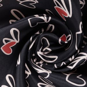 2. Square heart scarf Black