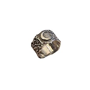 3. Moon Band Ring silver gray
