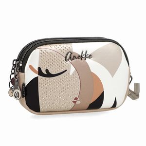 4. Eikon clutch bag beige