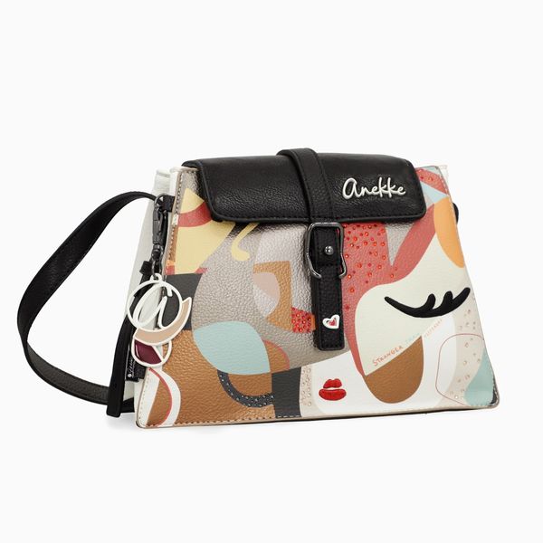 Eikon shoulder bag with flap Black Anekke