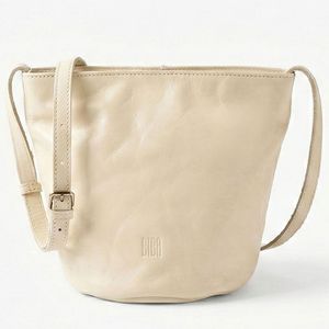 3. Borsa secchiello Chester crema