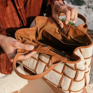 3. Borsa doppio manico Wann marrone
