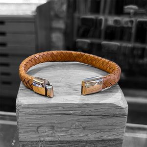 2. Bracciale intreccio piatto Senape
